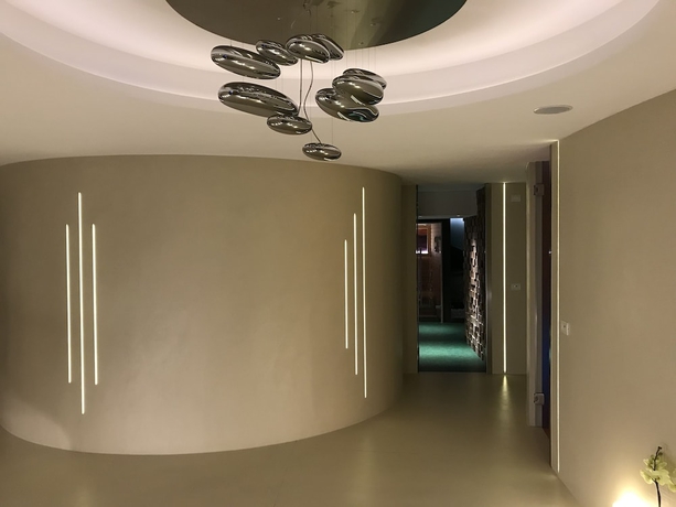 Imagen de la piscina del Hotel and Wellness Patriarca. Foto 18