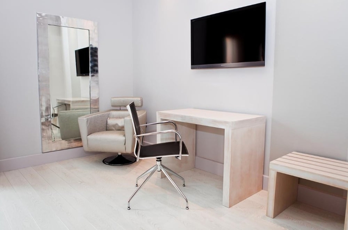 Imagen de la habitación del Hotel and Winery Señorío De Nevada. Foto 18