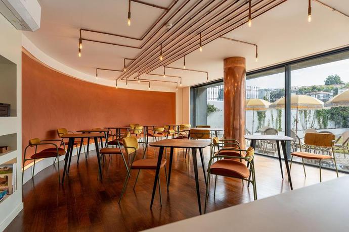 Imagen del bar/restaurante del Hotel andTales - &Oacute;bidos. Foto 2