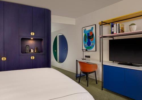 Imagen de la habitación del Hotel art'otel London Battersea Power Station, Powered by Radisson Hotels. Foto 8