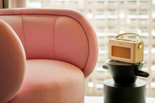 Imagen de los interiores del Hotel art'otel London Battersea Power Station, Powered by Radisson Hotels. Foto 18