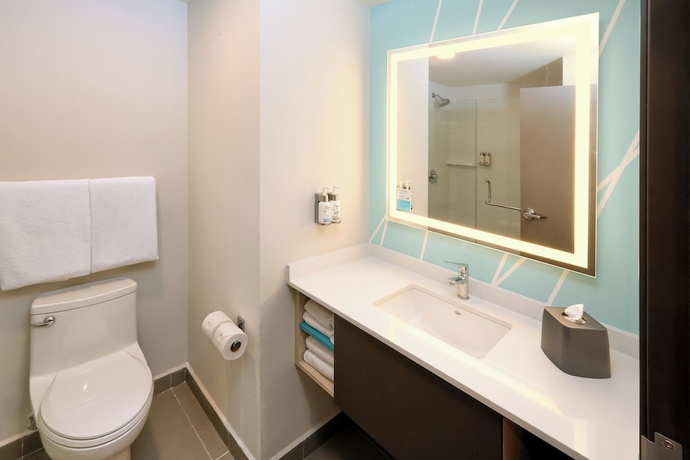Imagen de la habitación del Hotel avid Guadalajara Aeropuerto Norte by IHG. Foto 14