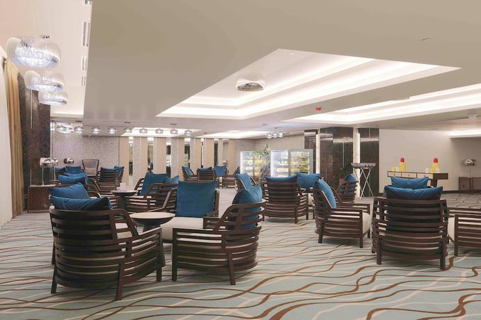 Imagen del bar/restaurante del Hotel bai Cebu. Foto 2