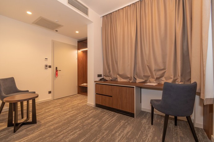 Imagen de la habitación del Hotel batuda. Foto 2