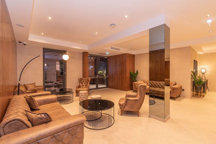 Imagen de los interiores del Hotel batuda. Foto 19