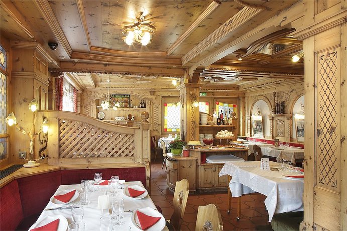Imagen del bar/restaurante del Hotel beau site, Malbuisson. Foto 7