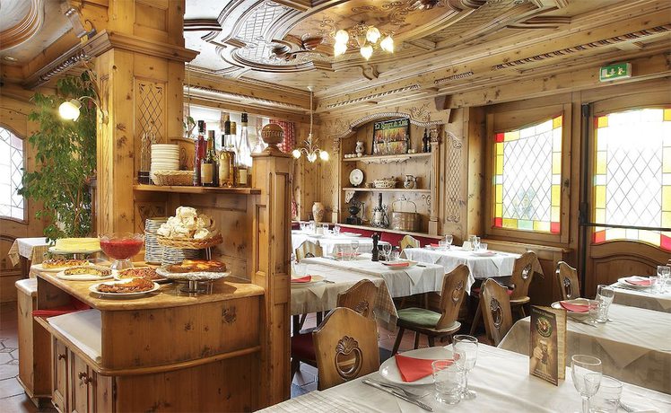 Imagen del bar/restaurante del Hotel beau site, Malbuisson. Foto 11