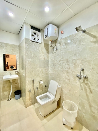 Imagen de la habitación del Hotel bhagwati palace. Foto 6
