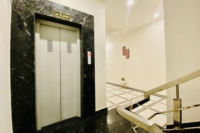 Imagen de los interiores del Hotel bhagwati palace. Foto 9