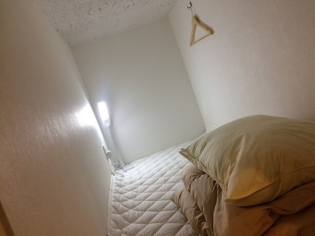 Imagen general del Hotel bnb+ Costelun Akiba - Hostel, Caters to Women. Foto 15