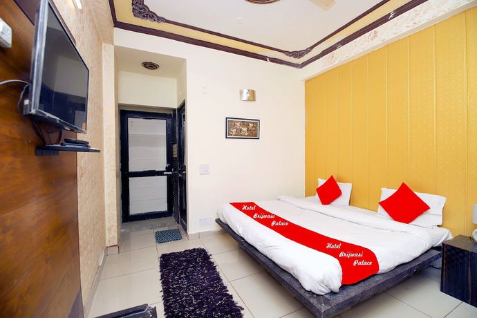 Imagen de la habitación del Hotel brijwasi palace. Foto 12