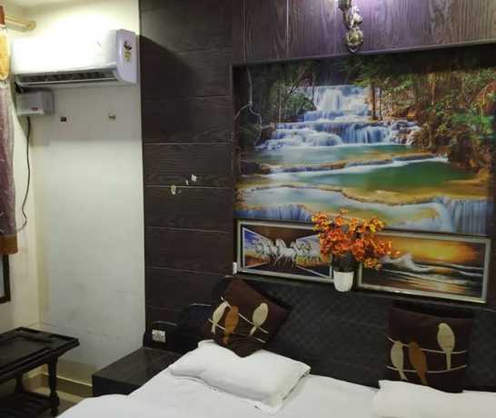 Imagen de la habitación del Hotel brijwasi palace. Foto 14