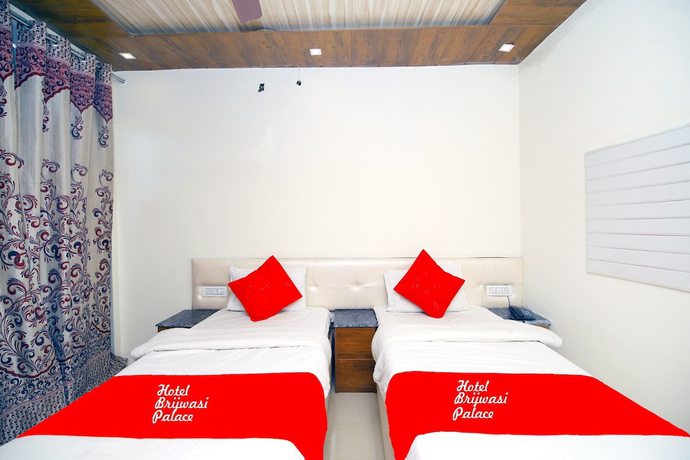 Imagen de la habitación del Hotel brijwasi palace. Foto 15