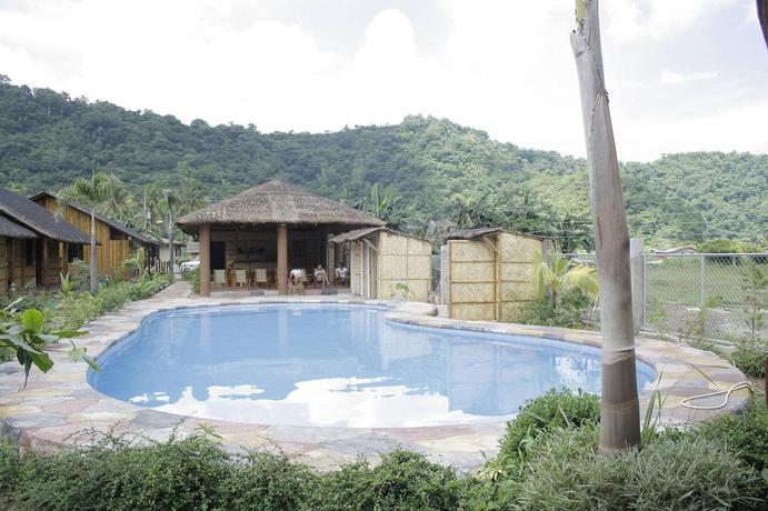 Imagen general del Hotel calayo beach resort. Foto 3