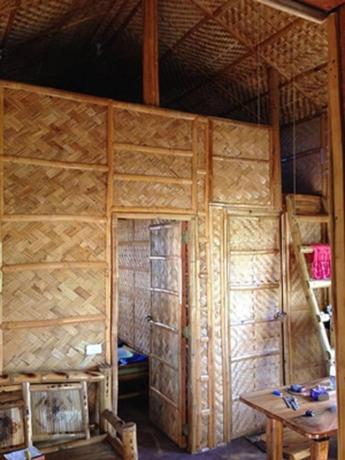 Imagen de la habitación del Hotel calayo beach resort. Foto 19