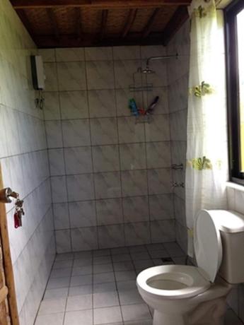 Imagen de la habitación del Hotel calayo beach resort. Foto 20