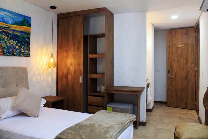 Imagen de la habitación del Hotel casa del hidalgo. Foto 17