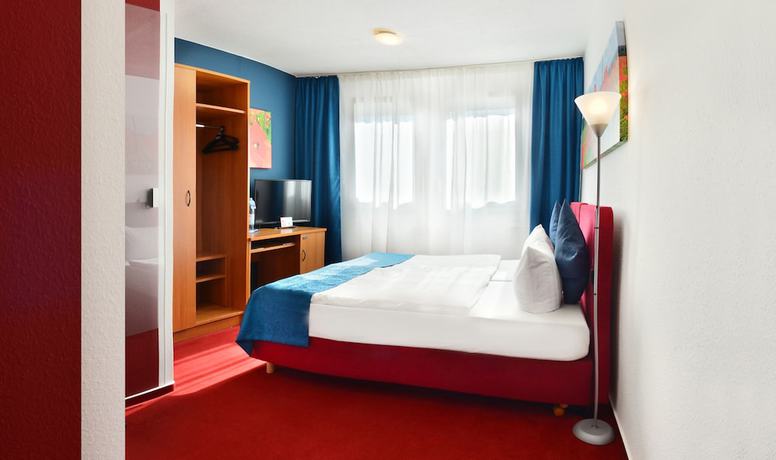 Imagen de la habitación del Hotel centraHOTEL. Foto 11