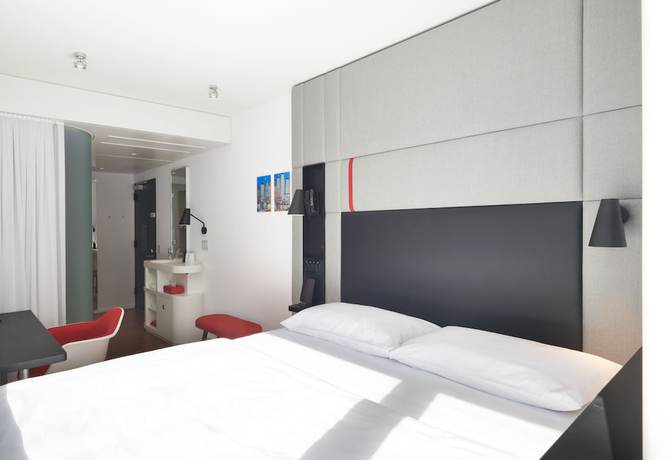 Imagen de la habitación del Hotel citizenM Chicago Downtown. Foto 8