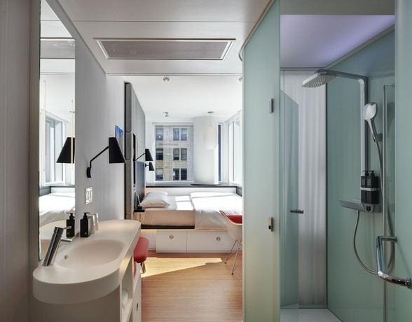 Imagen de la habitación del Hotel citizenM Chicago Downtown. Foto 10