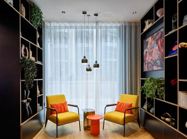 Imagen de los interiores del Hotel citizenM Dublin St Patrick's. Foto 4