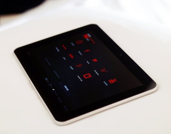 Imagen de la habitación del Hotel citizenM Geneva. Foto 7