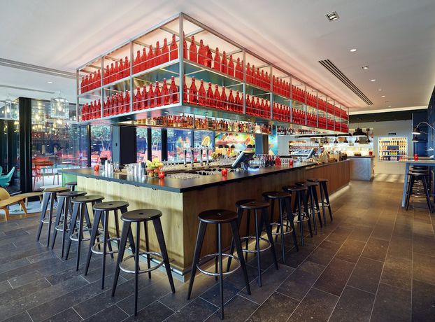 Imagen del bar/restaurante del Hotel citizenM Miami World Center. Foto 6