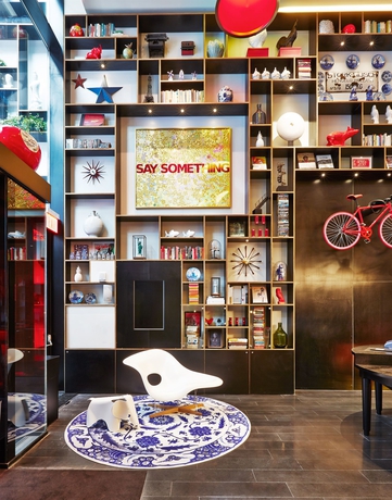 Imagen de los interiores del Hotel citizenM New York Times Square. Foto 10