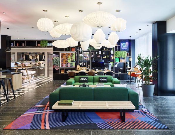 Imagen de los interiores del Hotel citizenM Rome Isola Tiberina. Foto 13