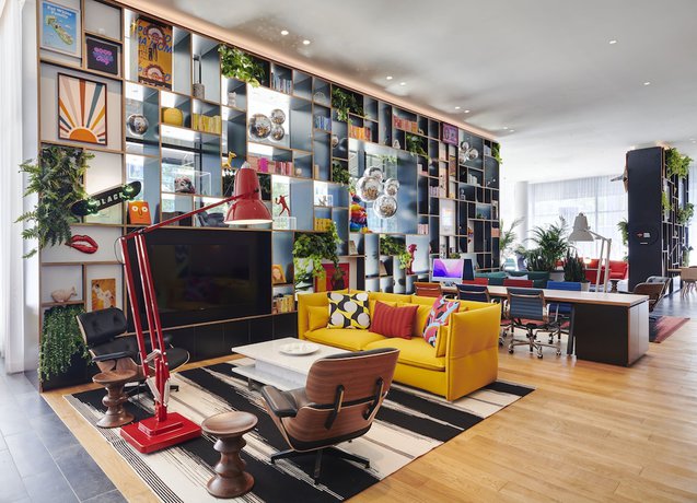 Imagen de los interiores del Hotel citizenM Rome Isola Tiberina. Foto 15