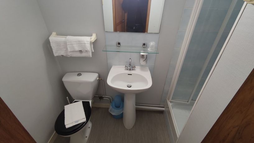 Imagen de la habitación del Hotel d\'Angleterre. Foto 6