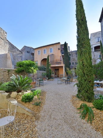 Imagen de los exteriores del Hotel d'Arlatan. Foto 10