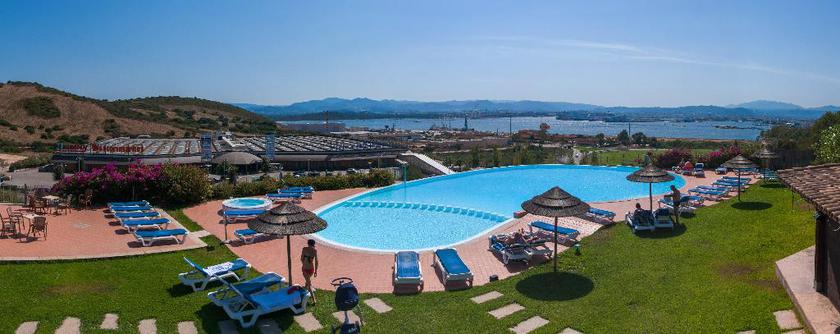 Imagen de la piscina del Hotel dP Olbia - Sardinia. Foto 20
