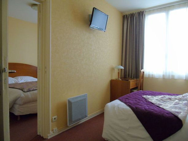 Imagen de la habitación del Hotel de Bordeaux, Clermont-Ferrand. Foto 8