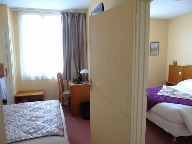 Imagen de la habitación del Hotel de Bordeaux, Clermont-Ferrand. Foto 10