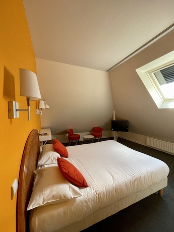 Imagen de la habitación del Hotel de Caen. Foto 16