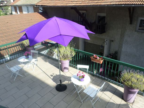 Imagen de la habitación del Hotel de France, La Tour-du-Pin. Foto 7