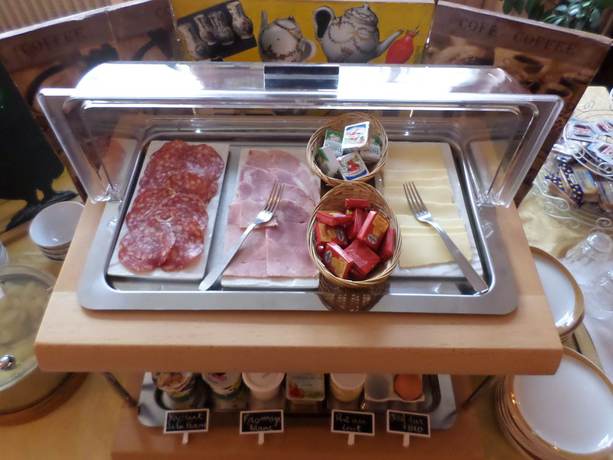 Imagen del bar/restaurante del Hotel de France, La Tour-du-Pin. Foto 6