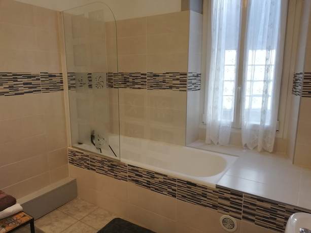 Imagen de la habitación del Hotel de France, Le Champ du Moulin. Foto 5