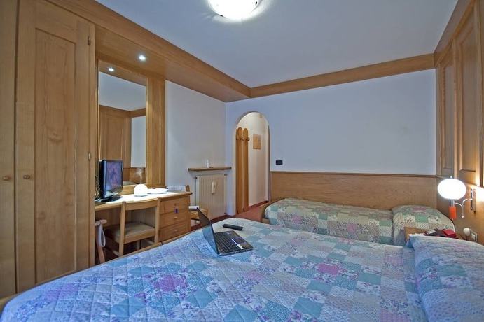 Imagen de la habitación del Hotel de Fr&ograve;nz. Foto 10