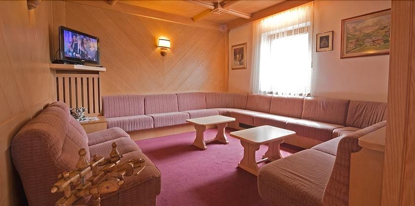 Imagen del bar/restaurante del Hotel de Fr&ograve;nz. Foto 5