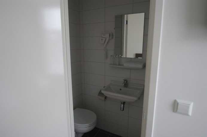 Imagen de la habitación del Hotel de Keizerskroon, Halfweg. Foto 3