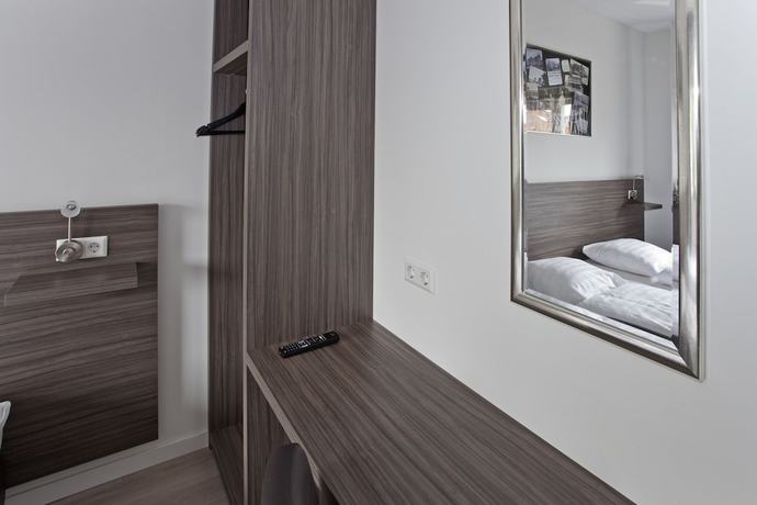 Imagen de la habitación del Hotel de Keizerskroon, Halfweg. Foto 10