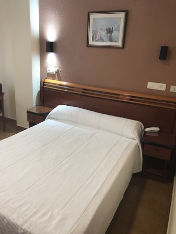 Imagen de la habitación del Hotel de La Paz, Murcia. Foto 10