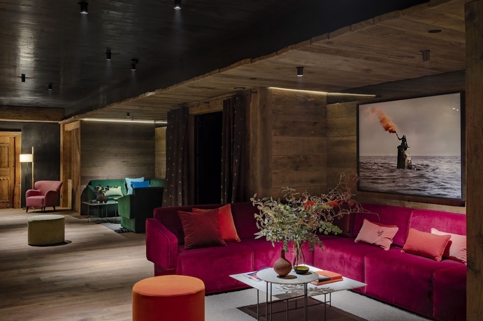 Imagen de los interiores del Hotel de Len. Foto 14