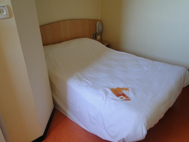 Imagen de la habitación del Hotel de Nantes Saint Herblain. Foto 10