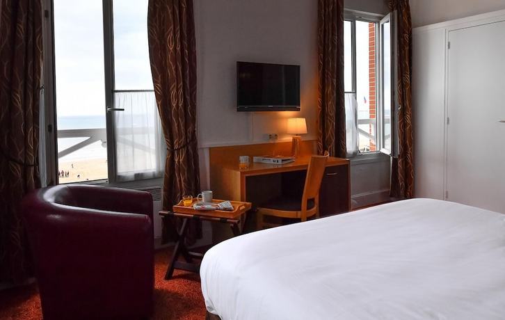 Imagen de la habitación del Hotel de Normandie, Arromanches les Bains. Foto 9