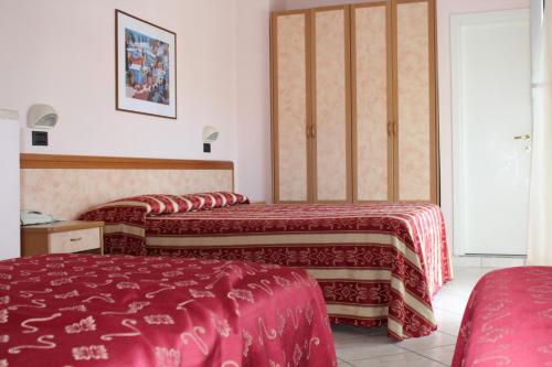 Imagen de la habitación del Hotel de Paris, Ravenna. Foto 8