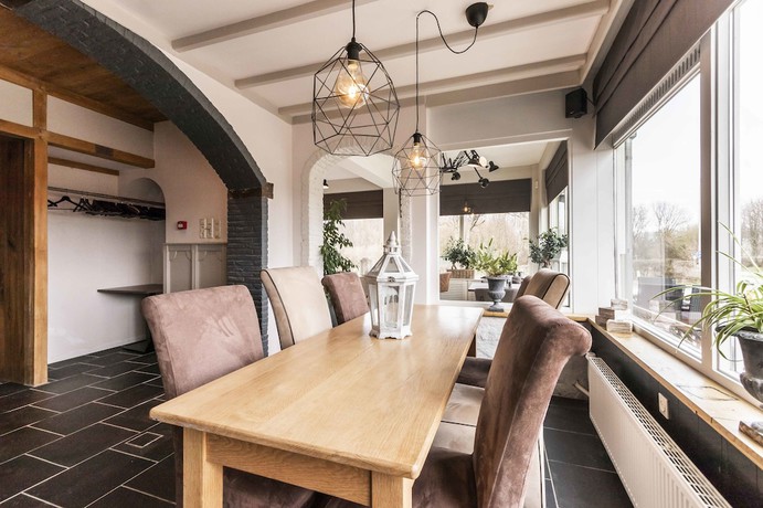 Imagen de los interiores del Hotel de Plank. Foto 19