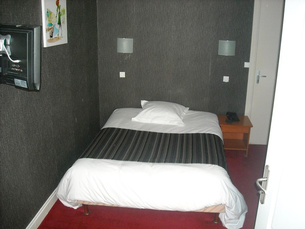 Imagen de la habitación del Hotel de Rennes. Foto 15